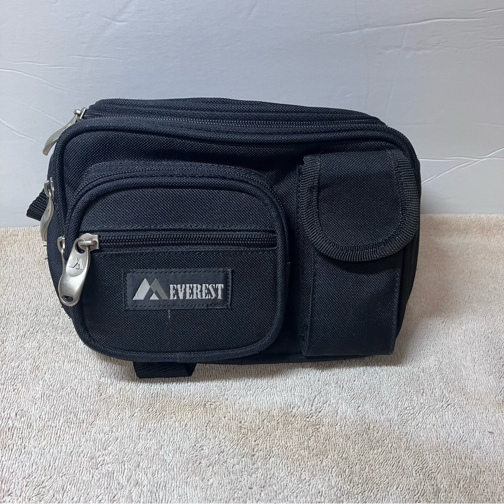 Everest Black Men's Belt Bag